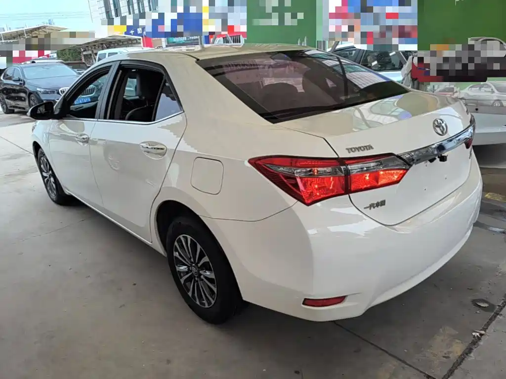 Toyota Corolla — миниатюра 5