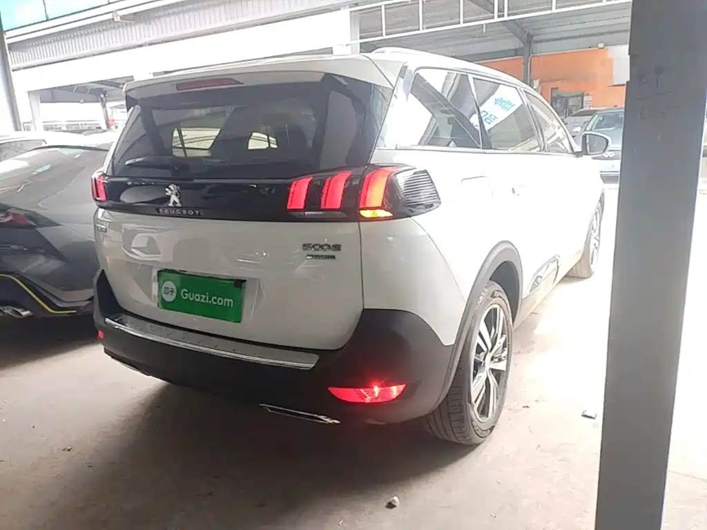 Peugeot 5008 — миниатюра 7