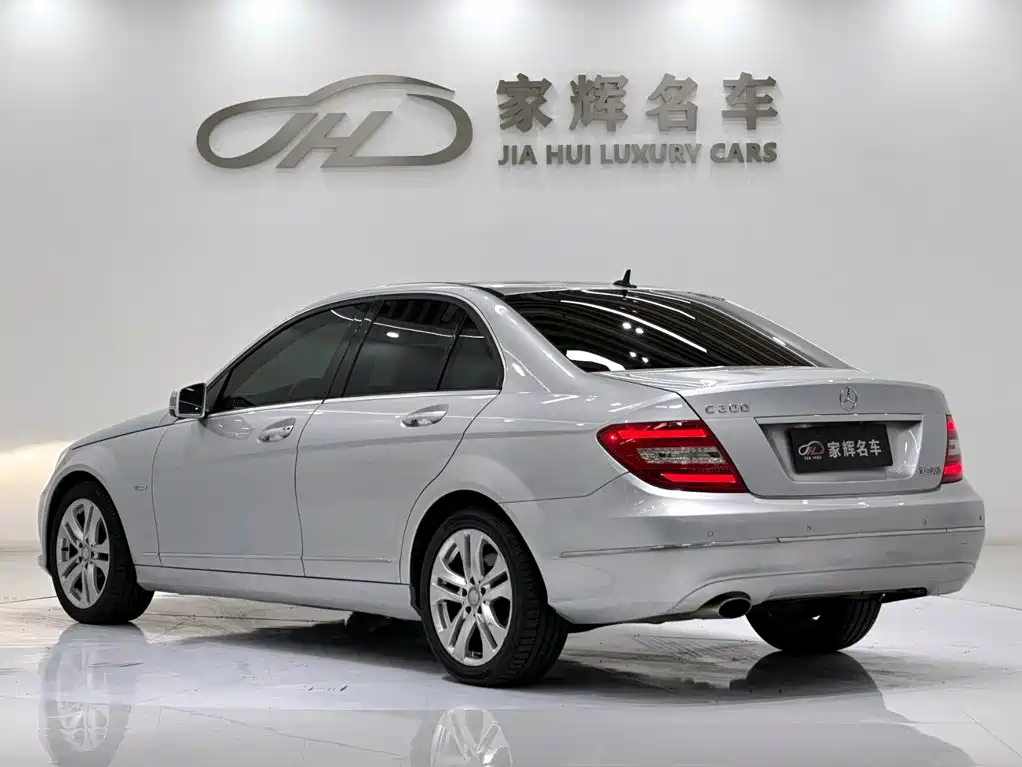 Mercedes-Benz C-Class — миниатюра 5