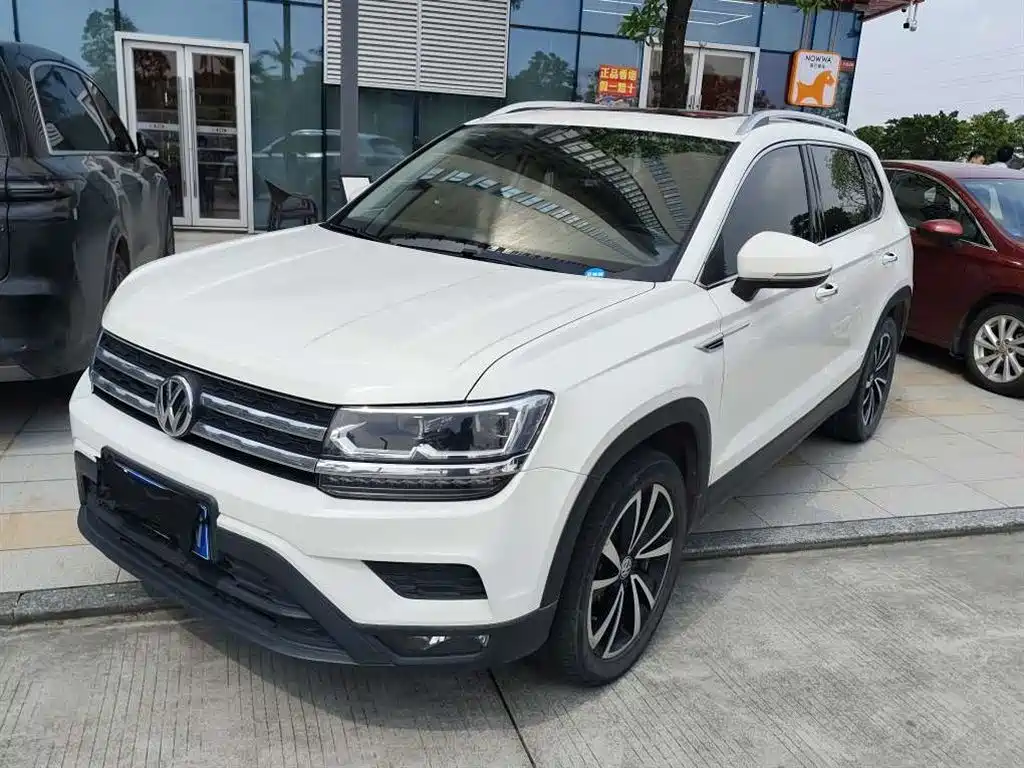 Volkswagen Tharu