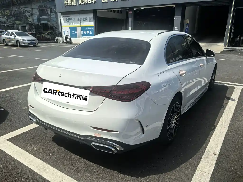 Mercedes-Benz C-Class — миниатюра 4