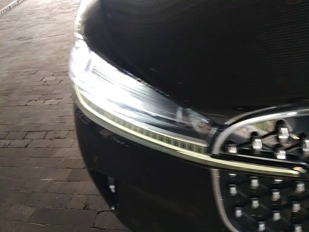 Lincoln Aviator — миниатюра 13