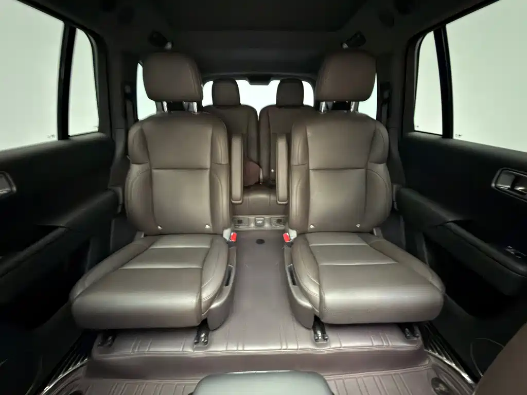 Li Auto Li L8 — миниатюра 11