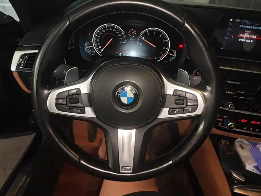 BMW 5 Series — миниатюра 15