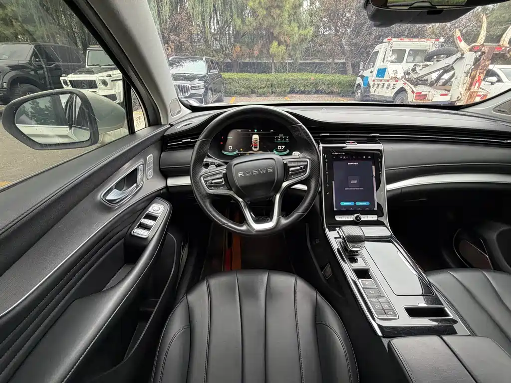 Roewe RX5 MAX — миниатюра 14