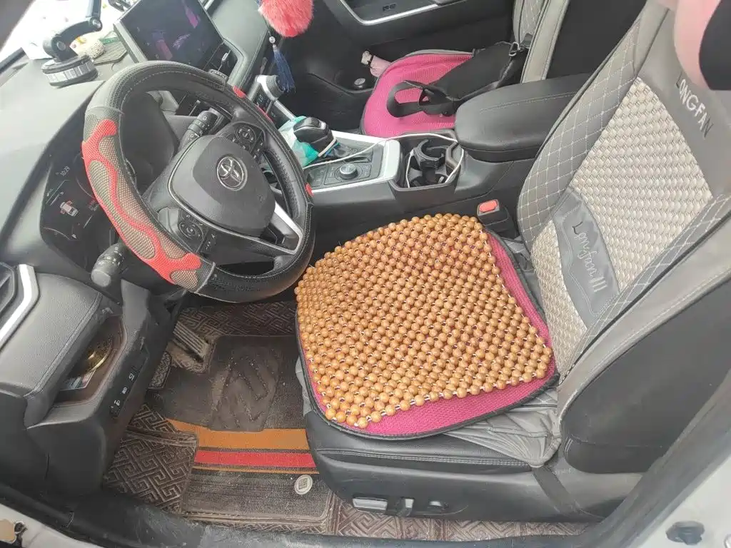 Toyota RAV4 — миниатюра 11