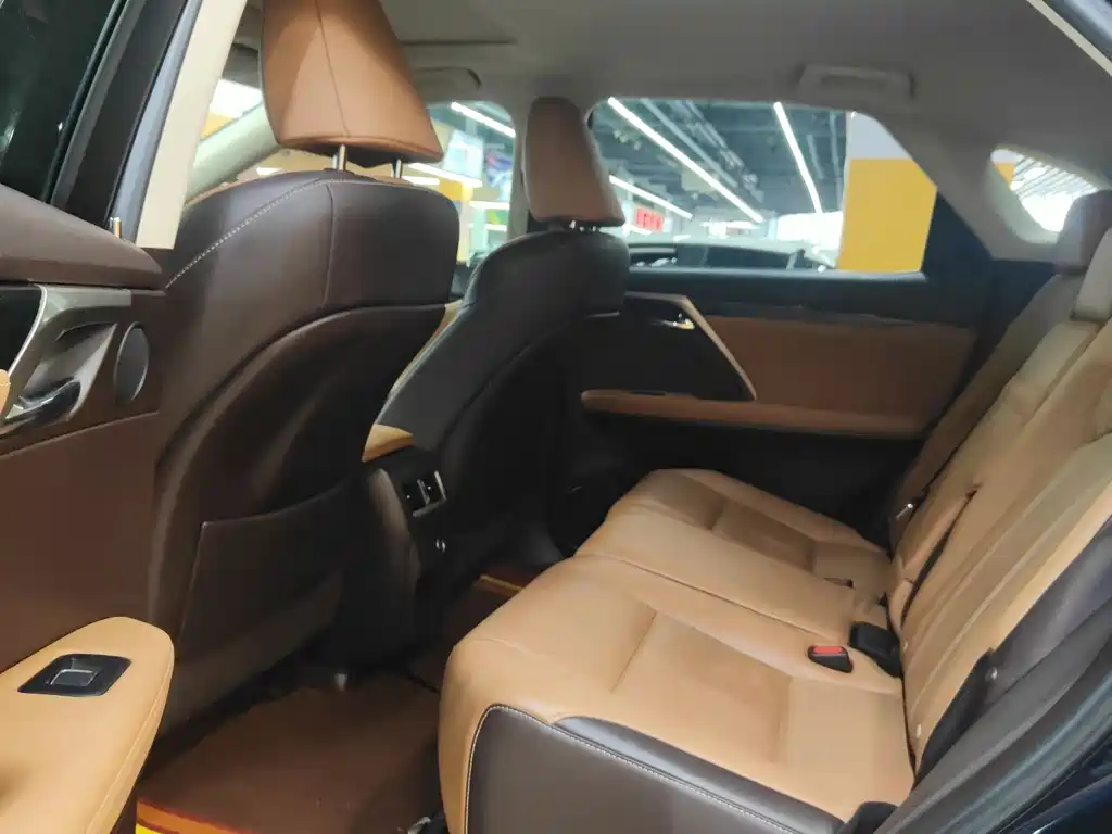 Lexus RX — миниатюра 8