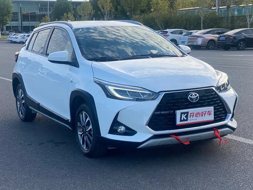 Toyota Yaris L — миниатюра 3