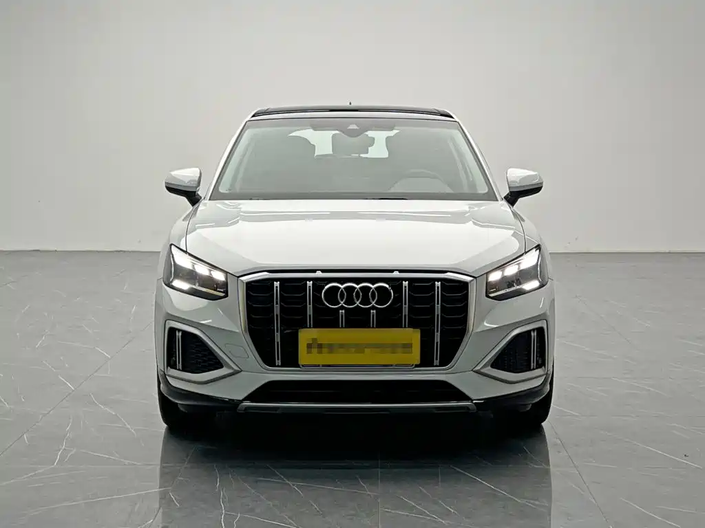 Audi Q2L — миниатюра 2
