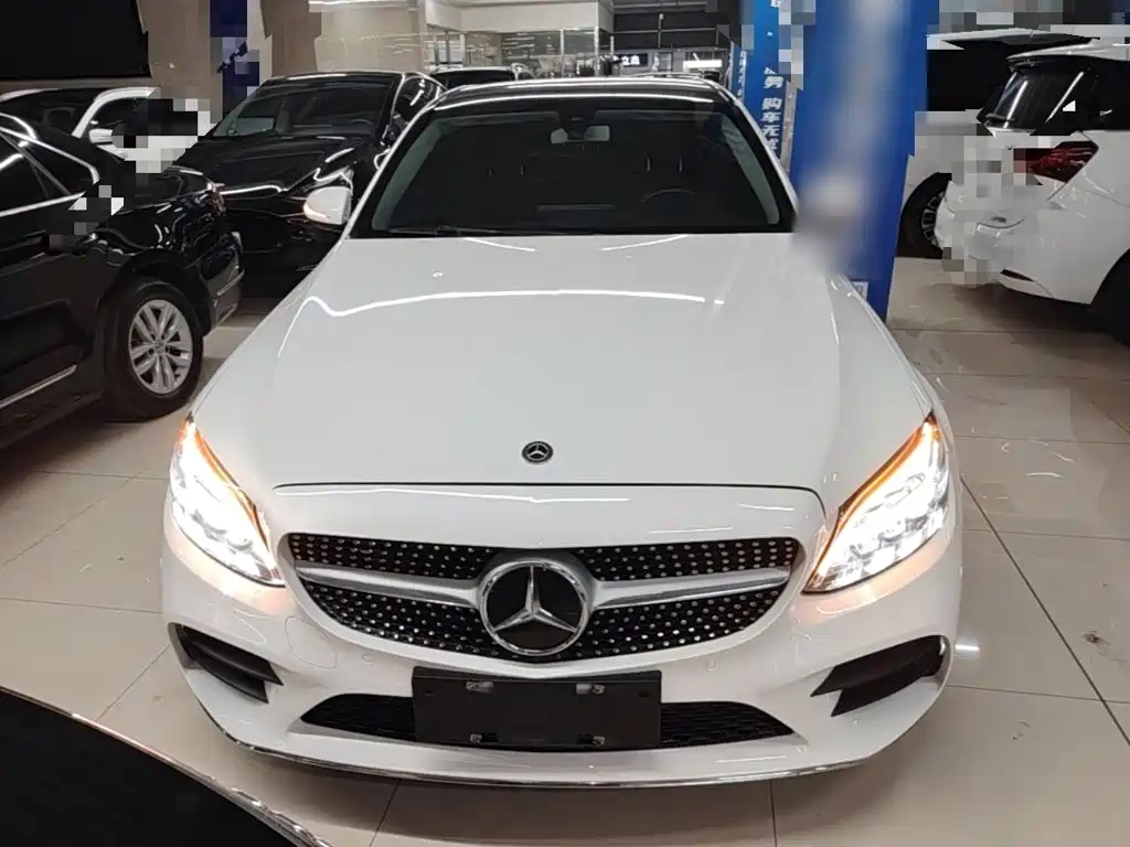 Mercedes-Benz C-Class — миниатюра 3