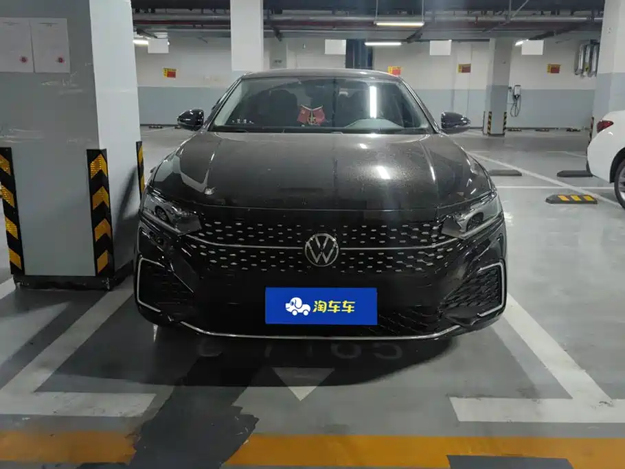 Volkswagen Passat 2023 330TSI Elite
