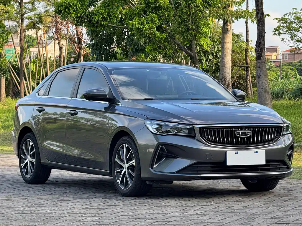 Geely Emgrand — миниатюра 3