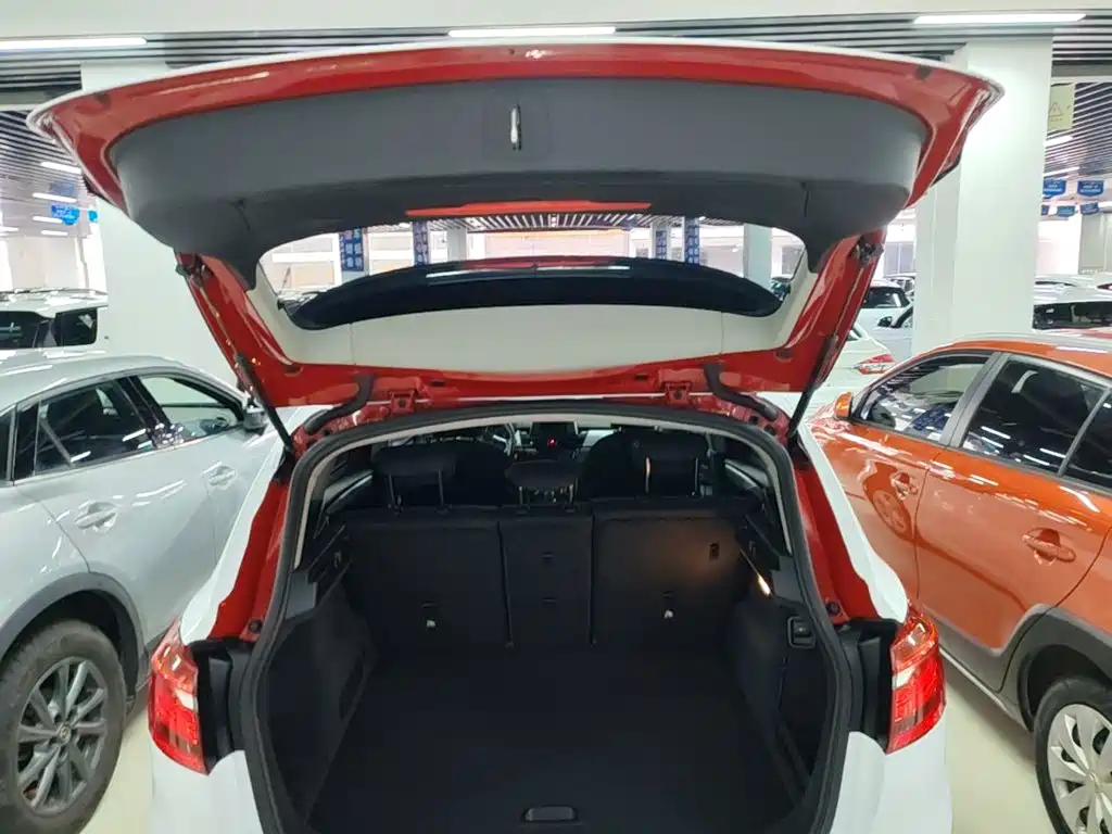 BMW 2 Series Active Tourer — миниатюра 15