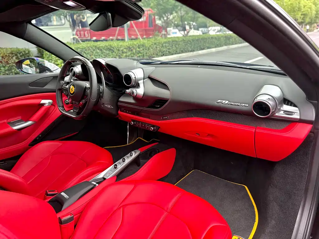 Ferrari F8 2019 Tributo 3.9T V8