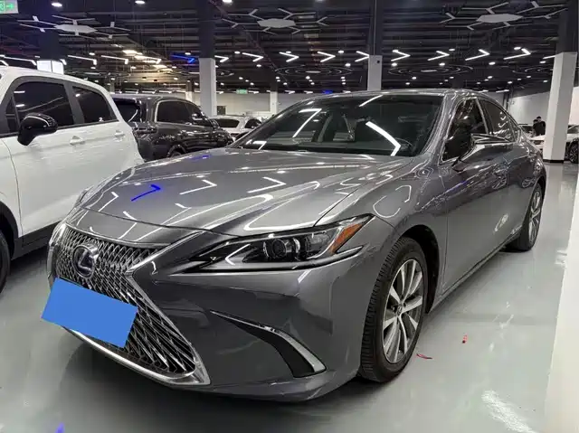 LEXUS  ES 2019