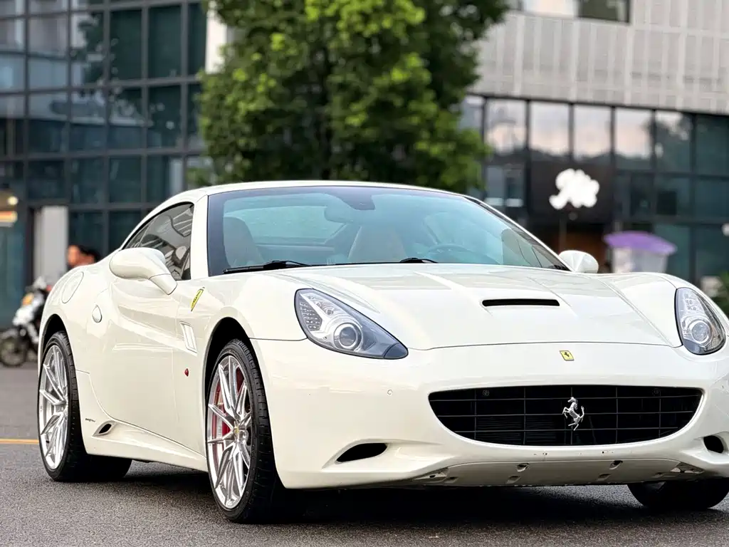 Ferrari California T — миниатюра 7