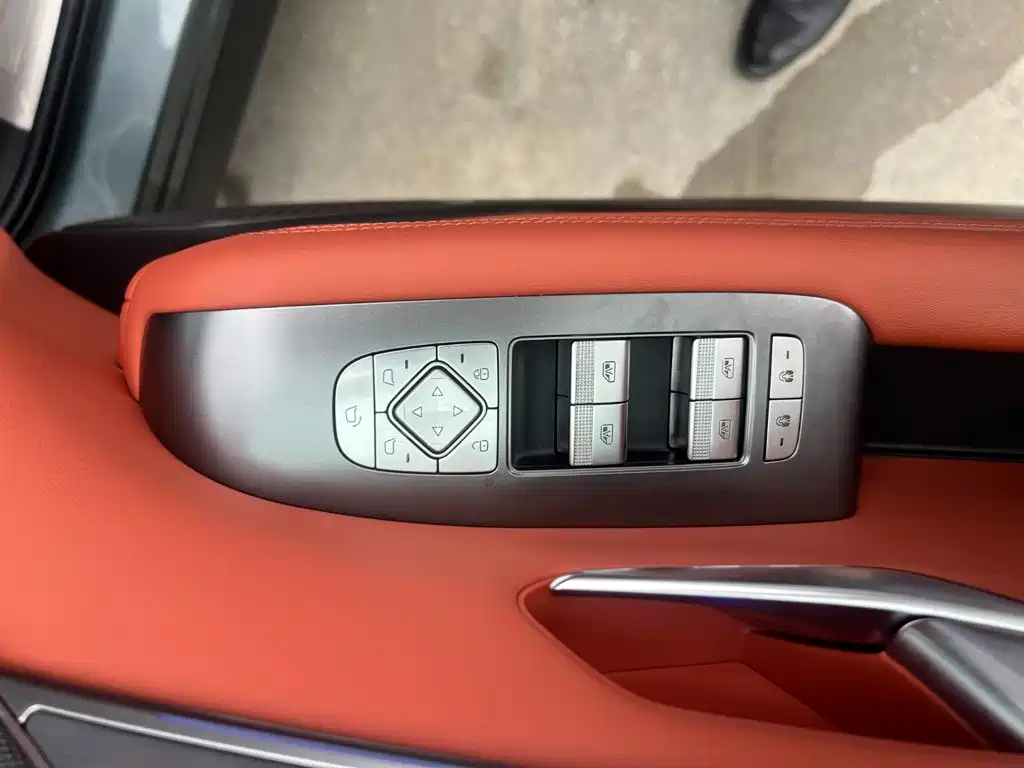 BYD Tang L — миниатюра 10