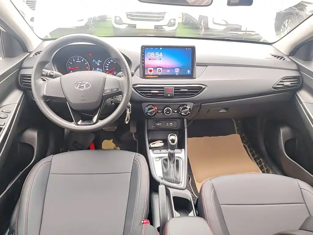 Hyundai Elantra — миниатюра 10