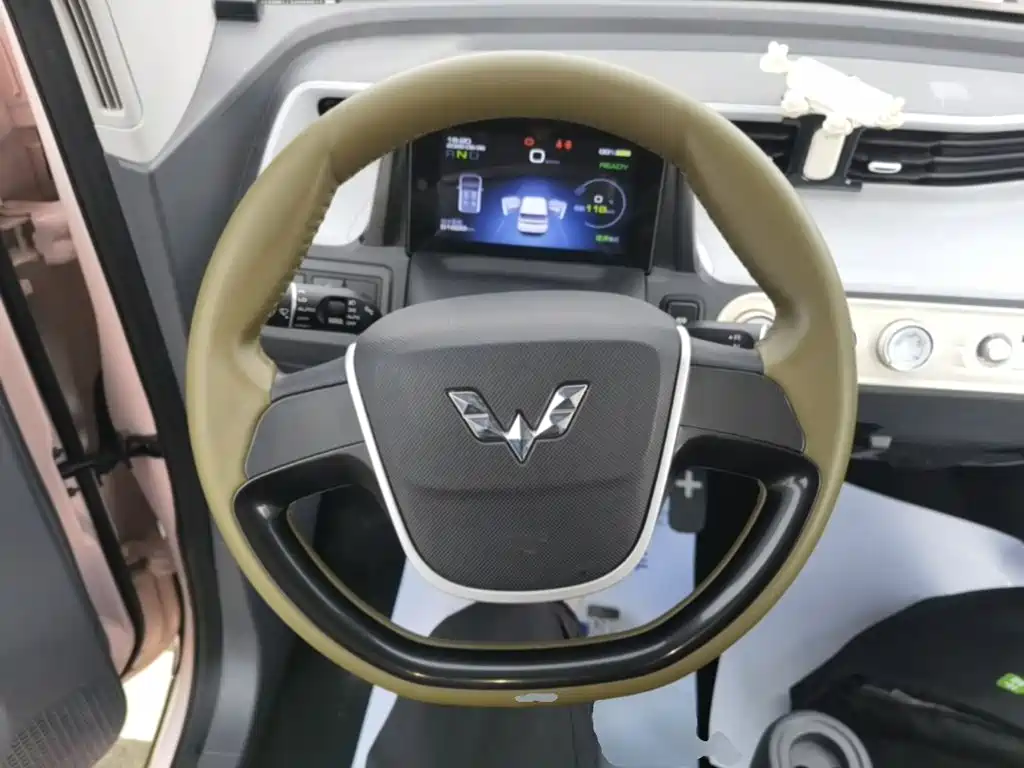 Wuling MINIEV — миниатюра 11