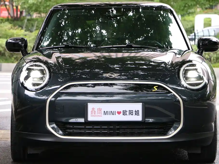 MINI MINI COOPER EV — миниатюра 2