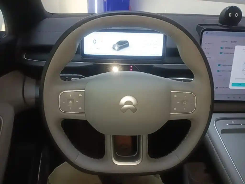 NIO ES6 — миниатюра 11