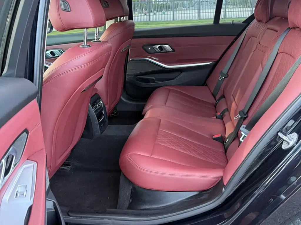 BMW 3 Series — миниатюра 8