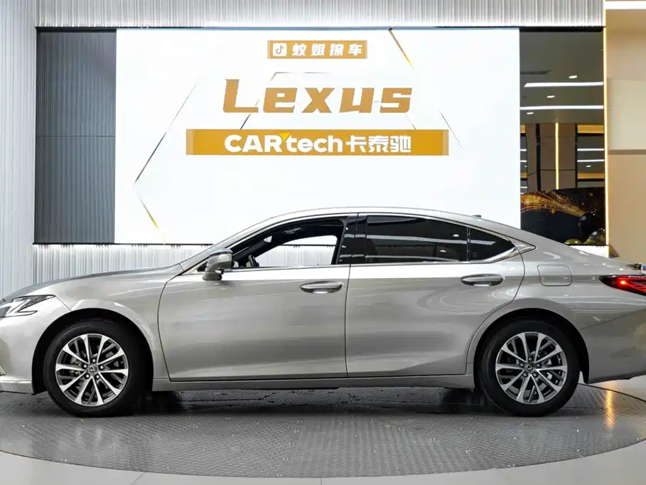 Lexus ES — миниатюра 3