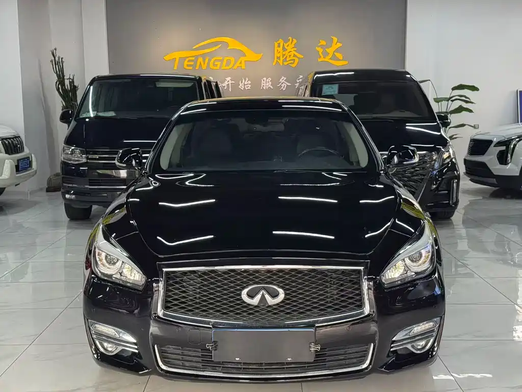 Infiniti Q70 — миниатюра 2