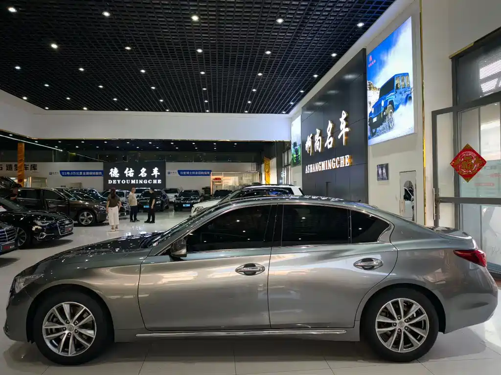 Infiniti Q50L — миниатюра 3