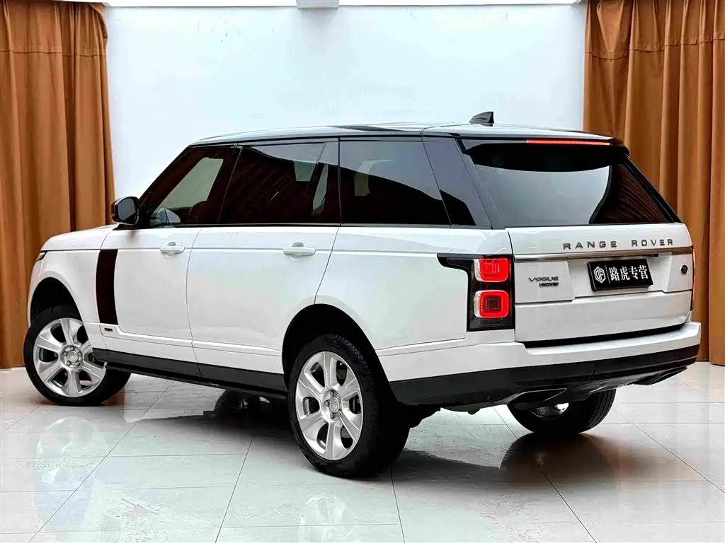 Land Rover Range Rover — миниатюра 6