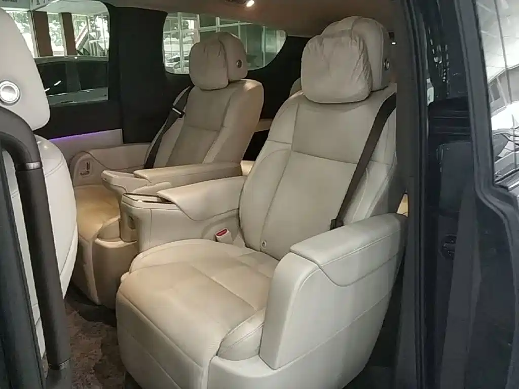 Li Auto Li MEGA — миниатюра 17