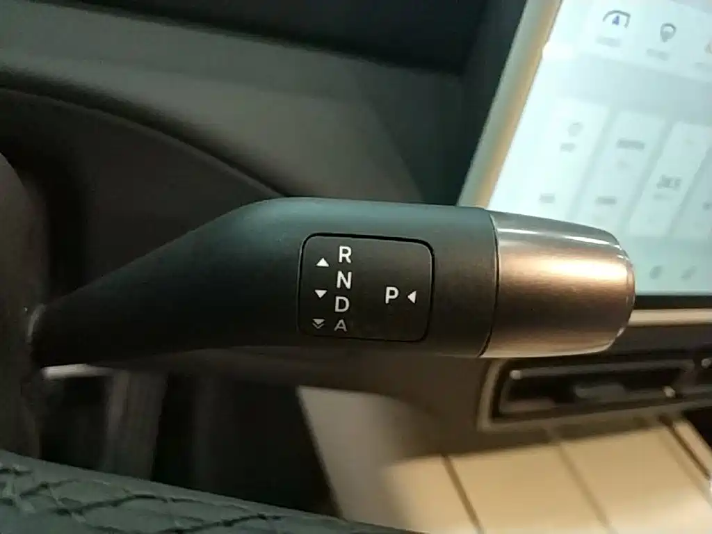 Li Auto Li MEGA — миниатюра 14