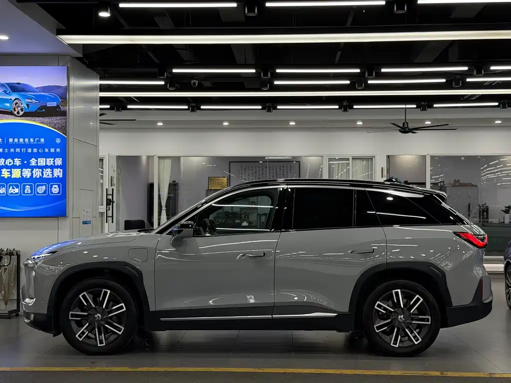 NIO ES6 — миниатюра 7