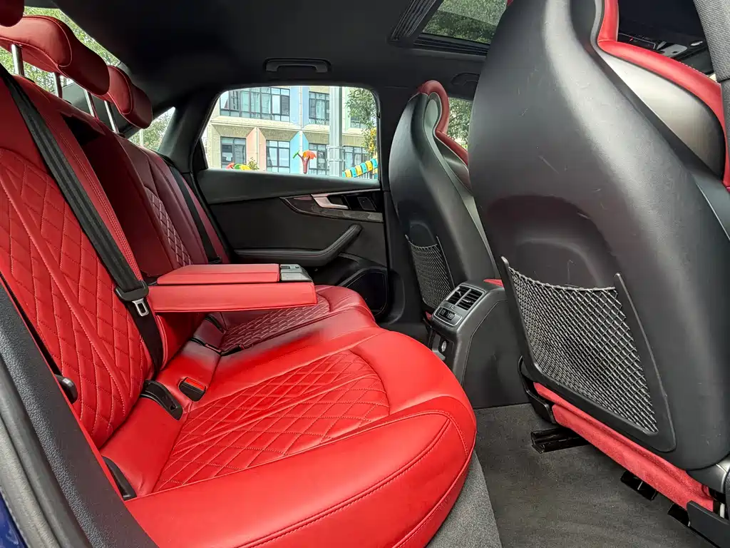 Audi S4 — миниатюра 12