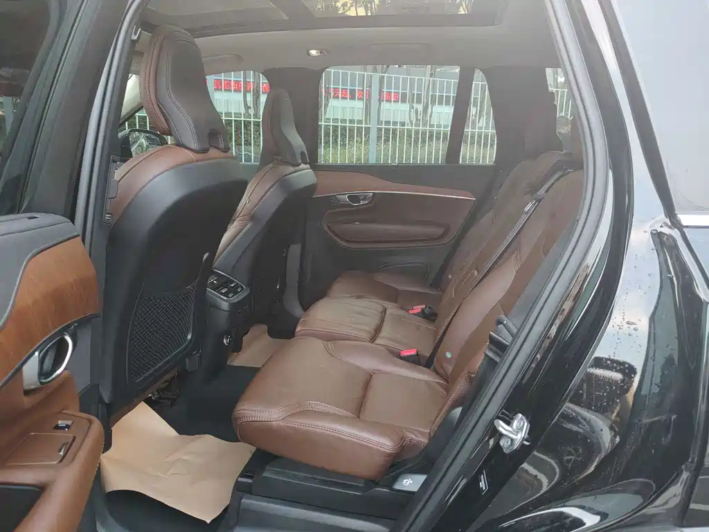 Volvo XC90 — миниатюра 16