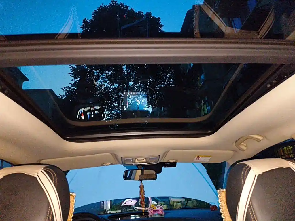 Geely Vision X6 — миниатюра 9