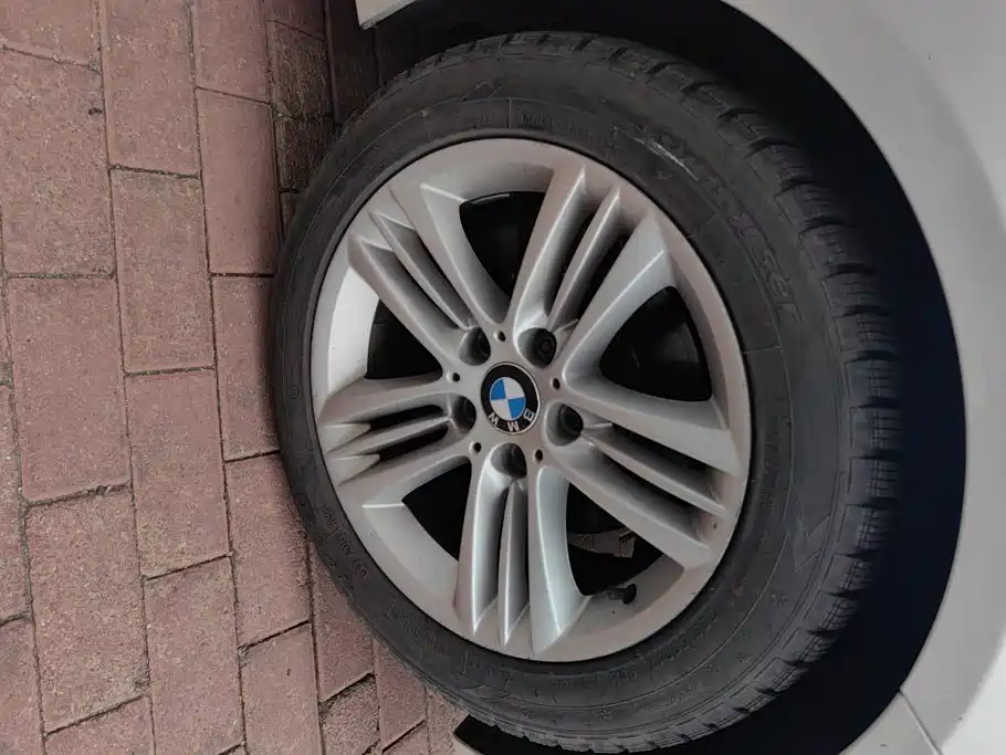 BMW 3 Series — миниатюра 6