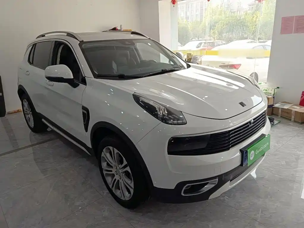 Lynk & Co 01 — миниатюра 4