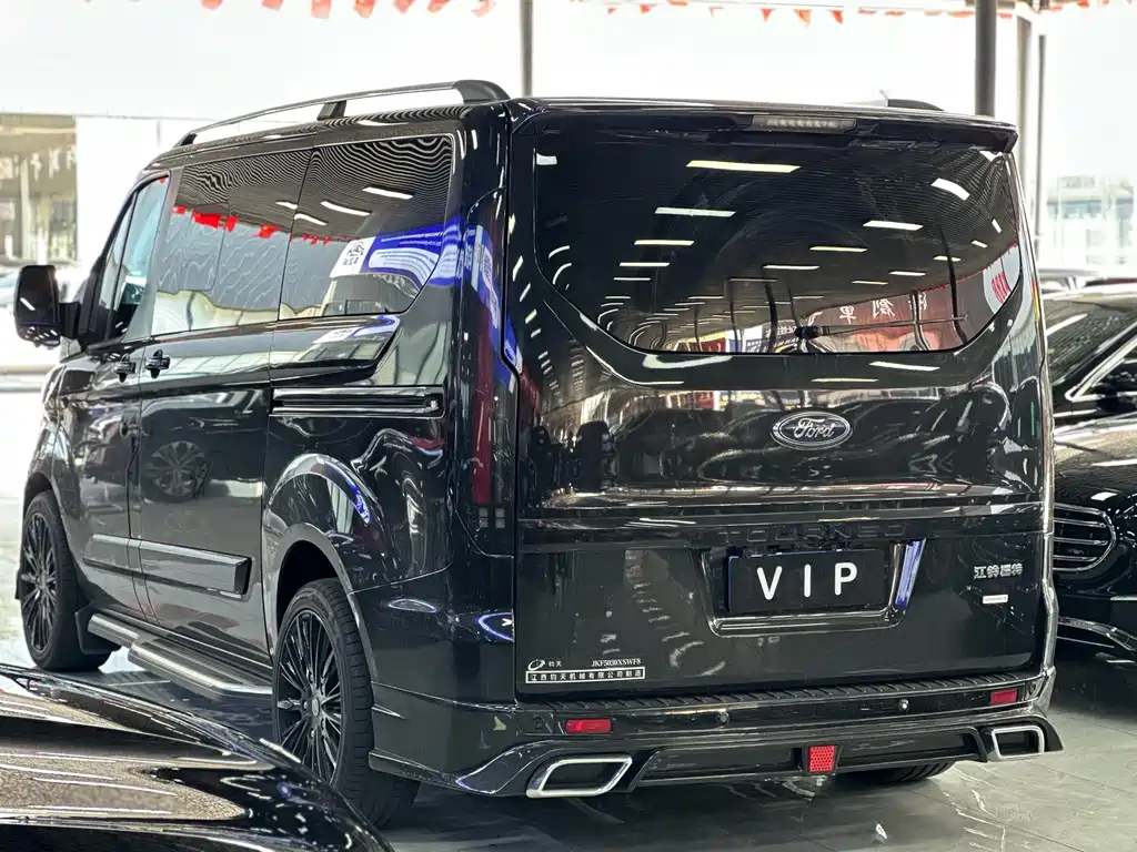 Ford Tourneo — миниатюра 12