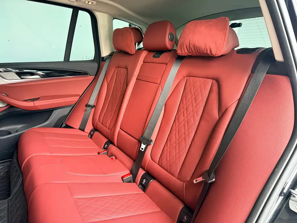 BMW iX3 — миниатюра 8