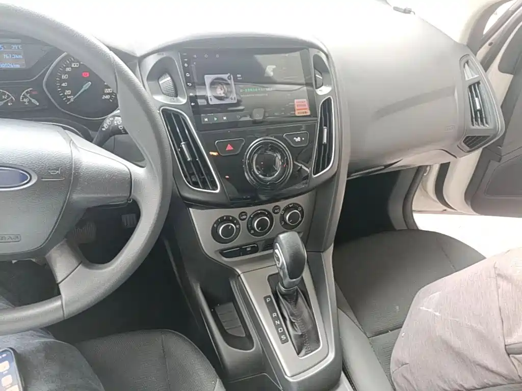Ford Focus 2012 1.6L AT Comfort