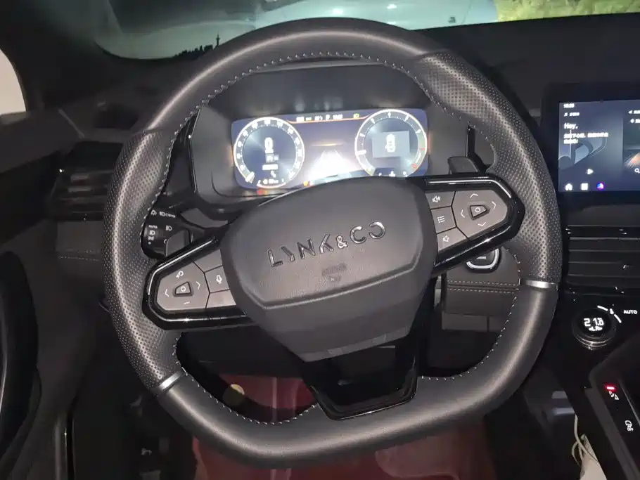 Lynk & Co 06 — миниатюра 15