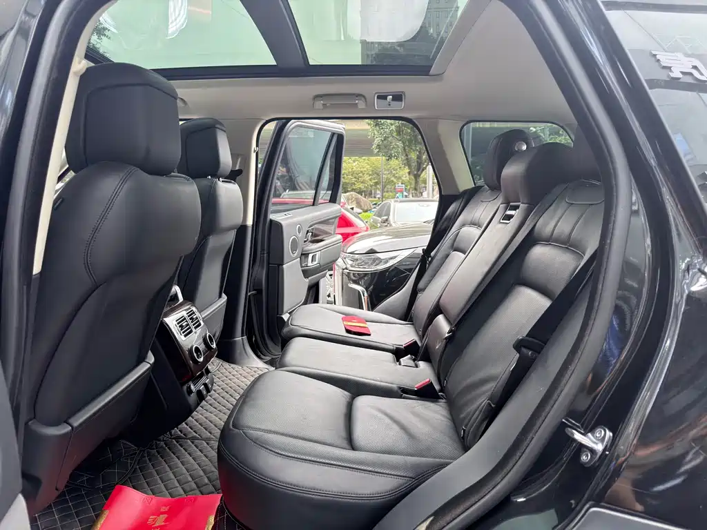 Land Rover Range Rover — миниатюра 10