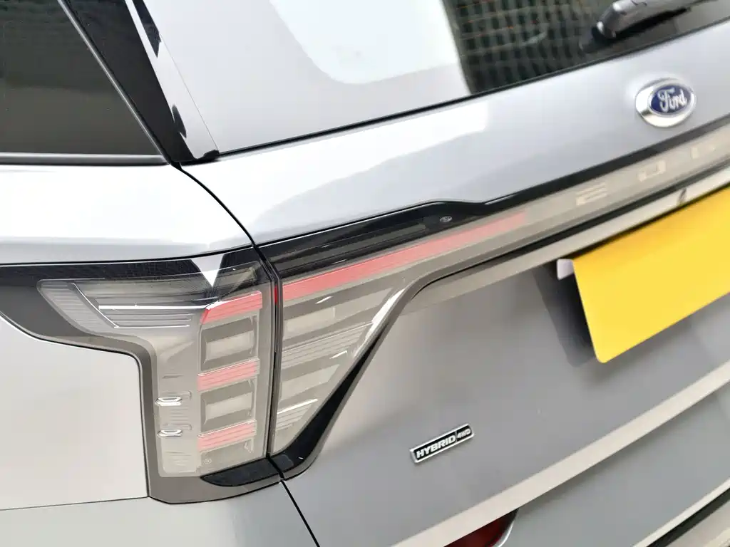 Ford Edge — миниатюра 23