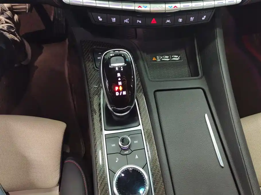 Cadillac CT5 — миниатюра 16