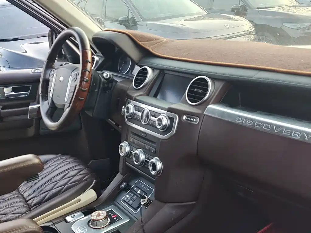 Land Rover Discovery — миниатюра 3