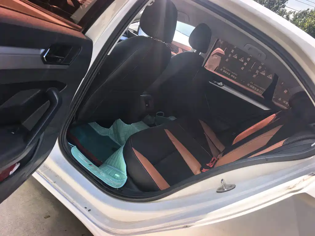 Volkswagen Lamando — миниатюра 13