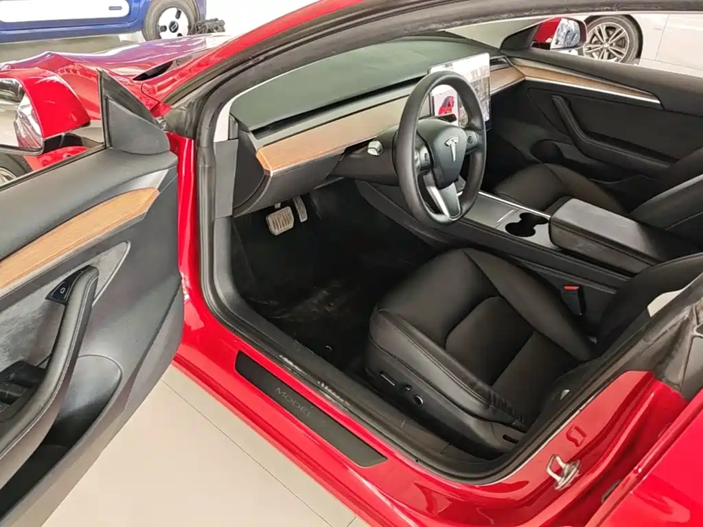Tesla Model 3 — фотографии объявления, Фото 17
