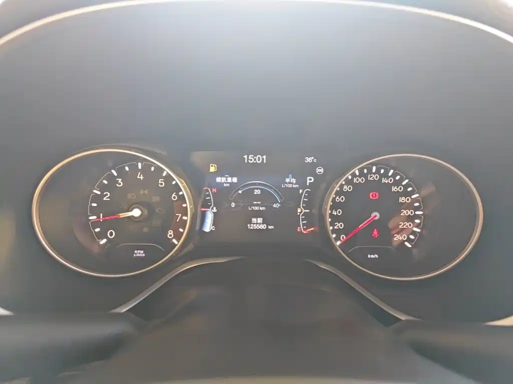 Jeep Compass — миниатюра 12