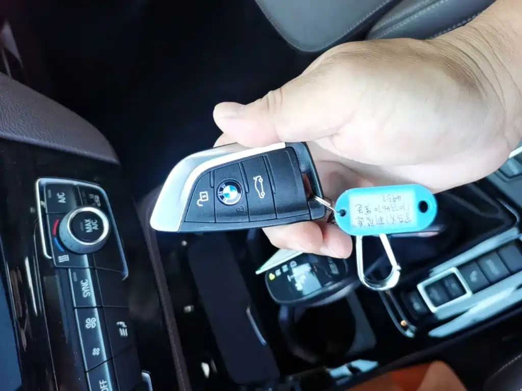 BMW X1 New Energy — миниатюра 9